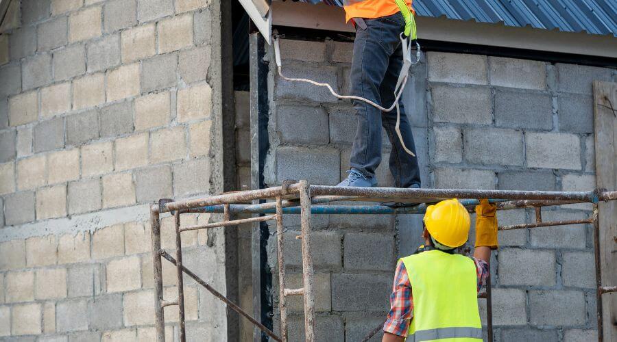 Professional residential roofers in Vinton, OH